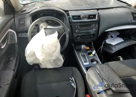 2015 Nissan Altima 2.5 z USA, uszkodzony, nr VIN 1N4AL3AP2FC293633